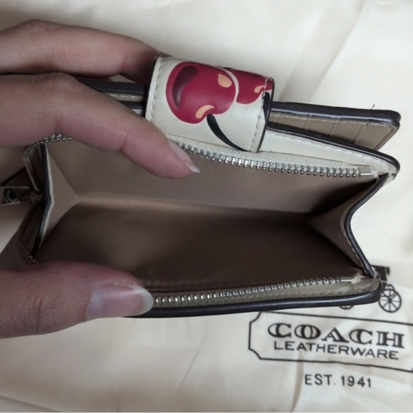 Coach Cherry Hamptons Hobo Leather Shoulder Bag And Wallet Matching Set - Picture 13 of 14